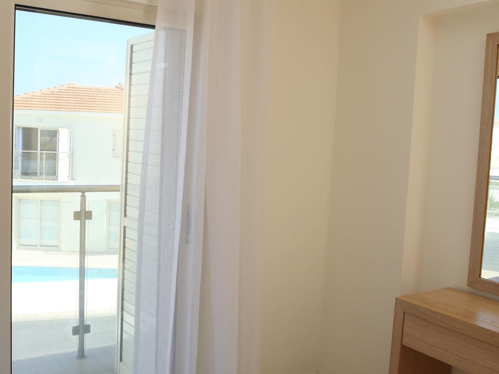 Athena Beach Villas Protaras Eksteriør billede