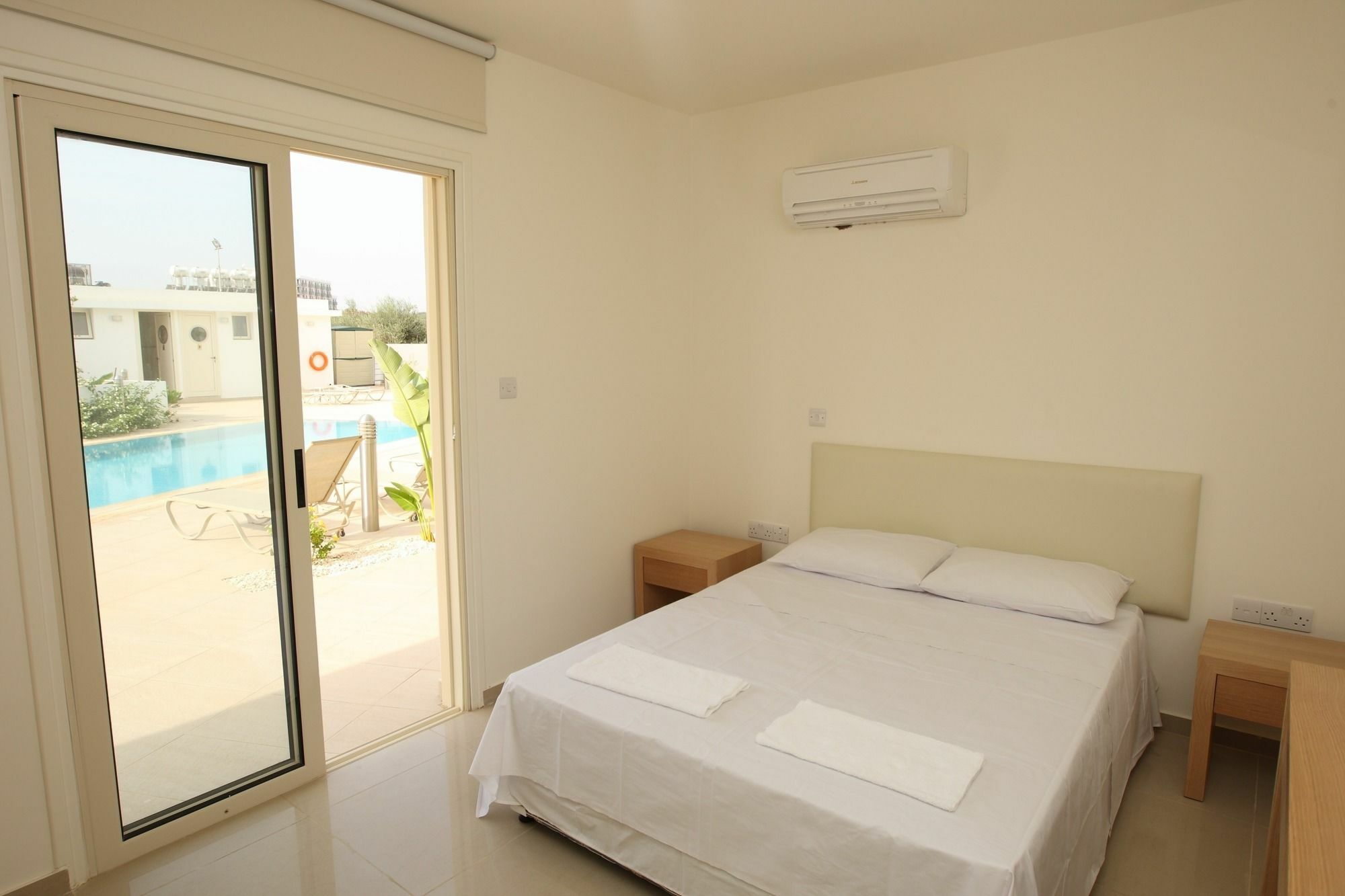 Athena Beach Villas Protaras Eksteriør billede